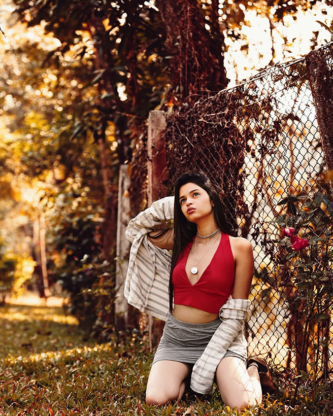Outdoor fashion shoot with mumbai based model and blogger Mayuri singh