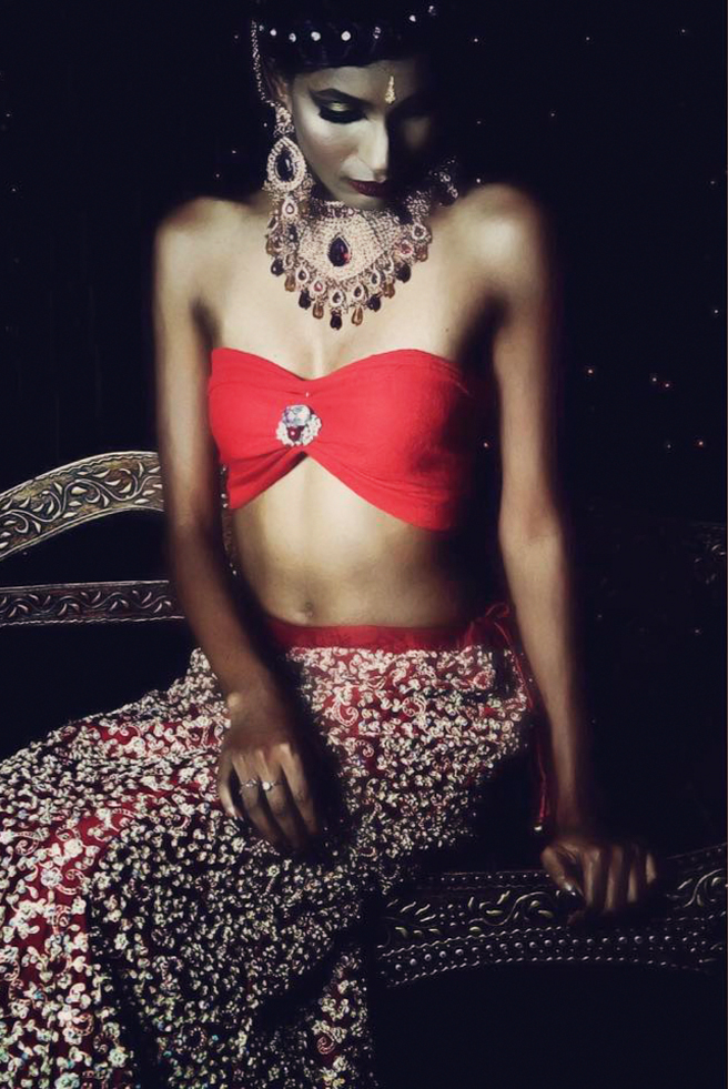 indian model Neekita Naidu in ethnic wear