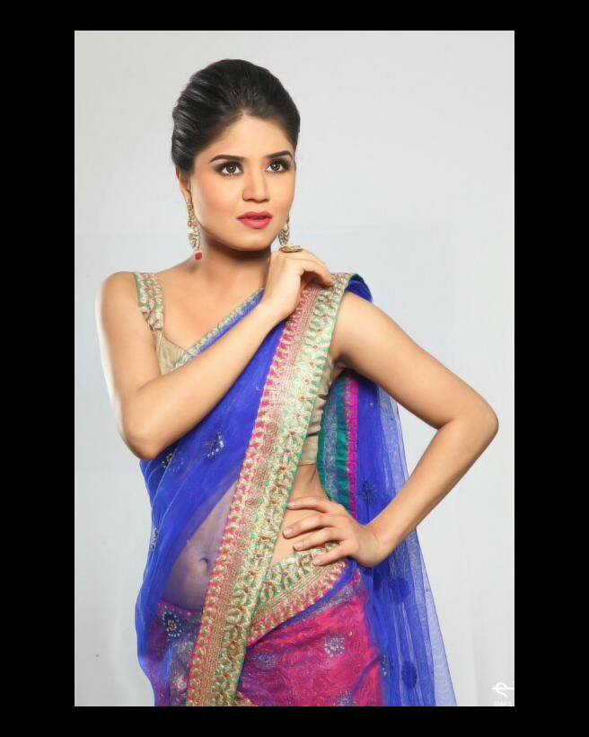Beautiful Indian girl Ranjanaa Mishra  photoshoot in ethnic wear